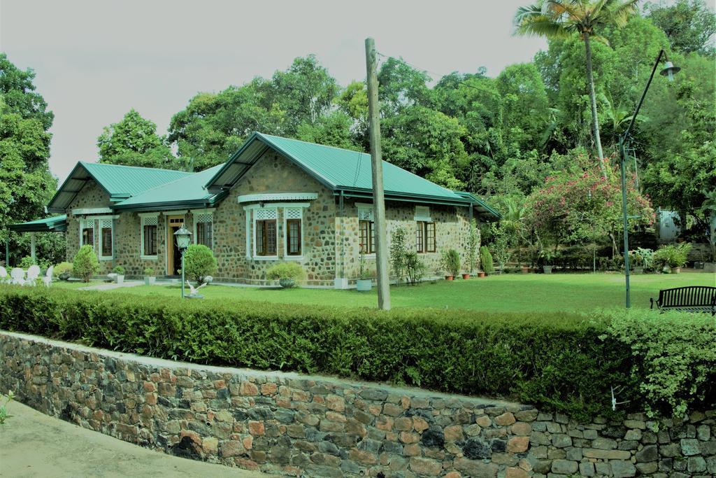אלה Sithara Estate Bungalow מראה חיצוני תמונה