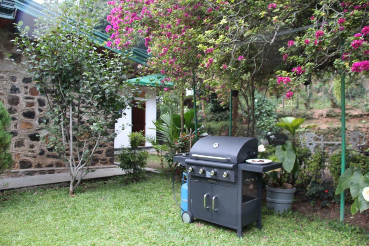 אלה Sithara Estate Bungalow מראה חיצוני תמונה