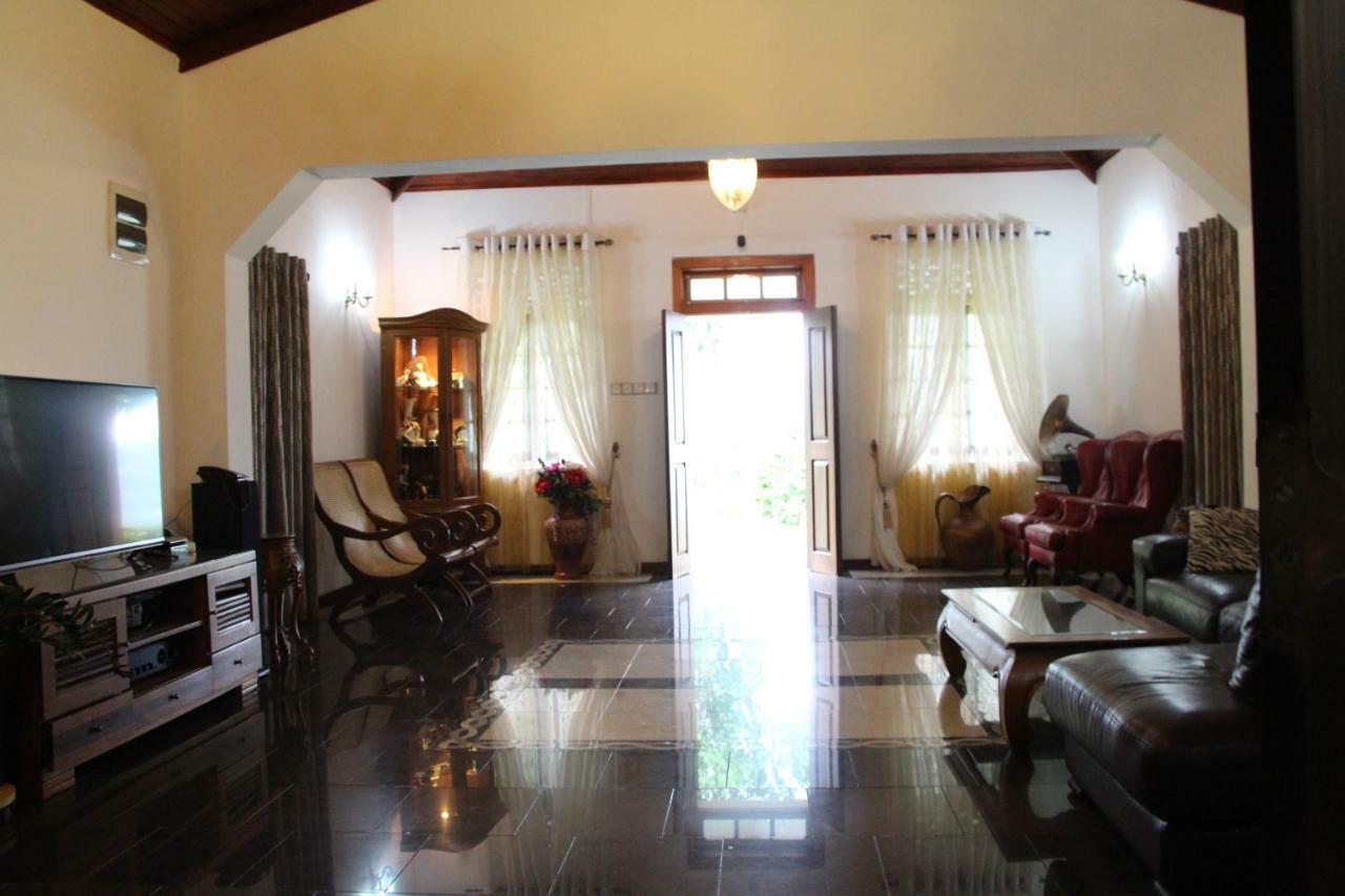 אלה Sithara Estate Bungalow מראה חיצוני תמונה